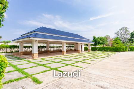 LARGE 6 BED HOUSE FOR SALE ON A 5 RAI PROPERTY WITH A FISHING POND