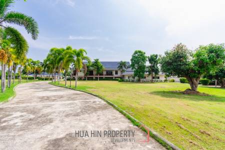 LARGE 6 BED HOUSE FOR SALE ON A 5 RAI PROPERTY WITH A FISHING POND