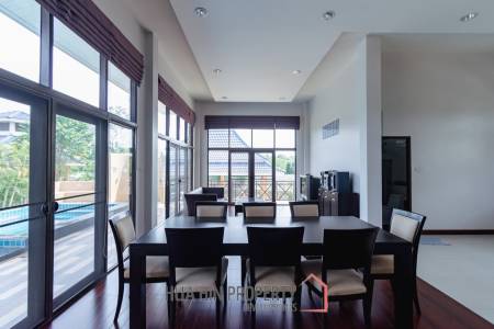 LARGE 6 BED HOUSE FOR SALE ON A 5 RAI PROPERTY WITH A FISHING POND