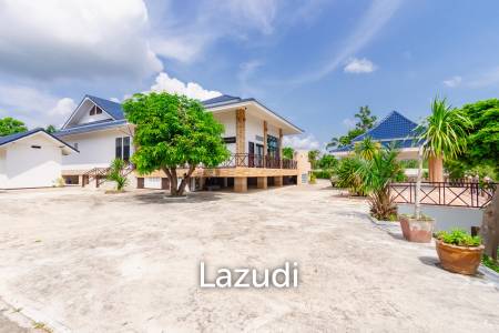 LARGE 6 BED HOUSE FOR SALE ON A 5 RAI PROPERTY WITH A FISHING POND