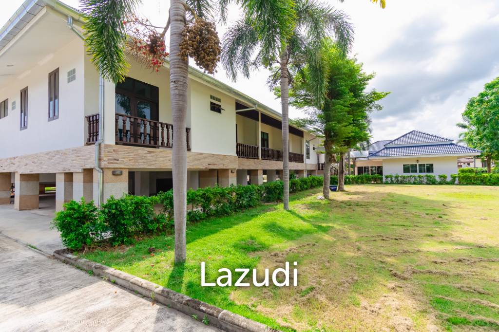 LARGE 6 BED HOUSE FOR SALE ON A 5 RAI PROPERTY WITH A FISHING POND