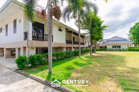 LARGE 6 BED HOUSE FOR SALE ON A 5 RAI PROPERTY WITH A FISHING POND