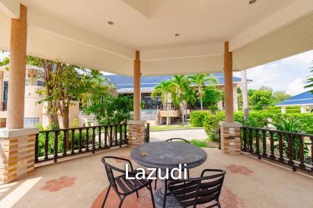 LARGE 6 BED HOUSE FOR SALE ON A 5 RAI PROPERTY WITH A FISHING POND