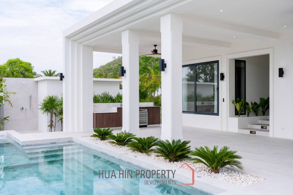 2 Bed 2 Bath 180 SQ.M BelVida Estate Villa Suasana