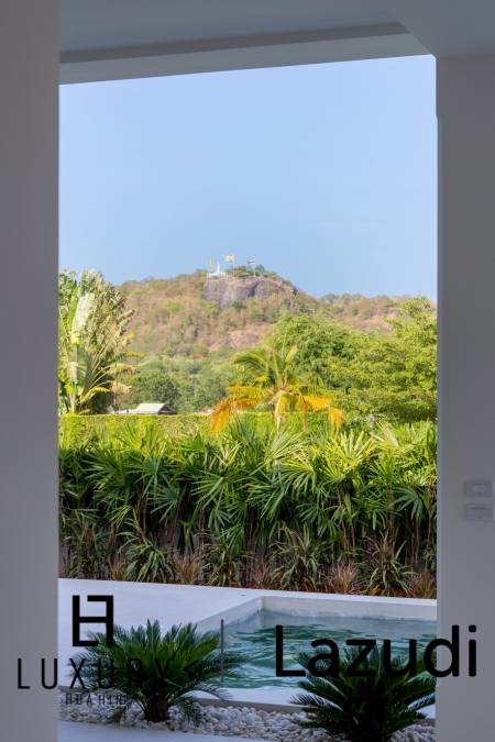 3 Bed 3 Bath 243 SQ.M BelVida Estate Villa Suasana