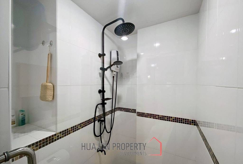 The 88 Condo Hua Hin : 1 BR Condo With Pool View