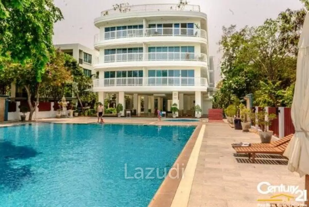 3 Bed Beachfront Condo