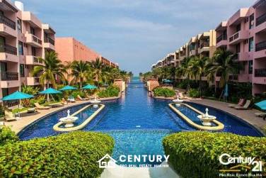 Luxury 4 Bed Beachfront Condo in Hua Hin Town