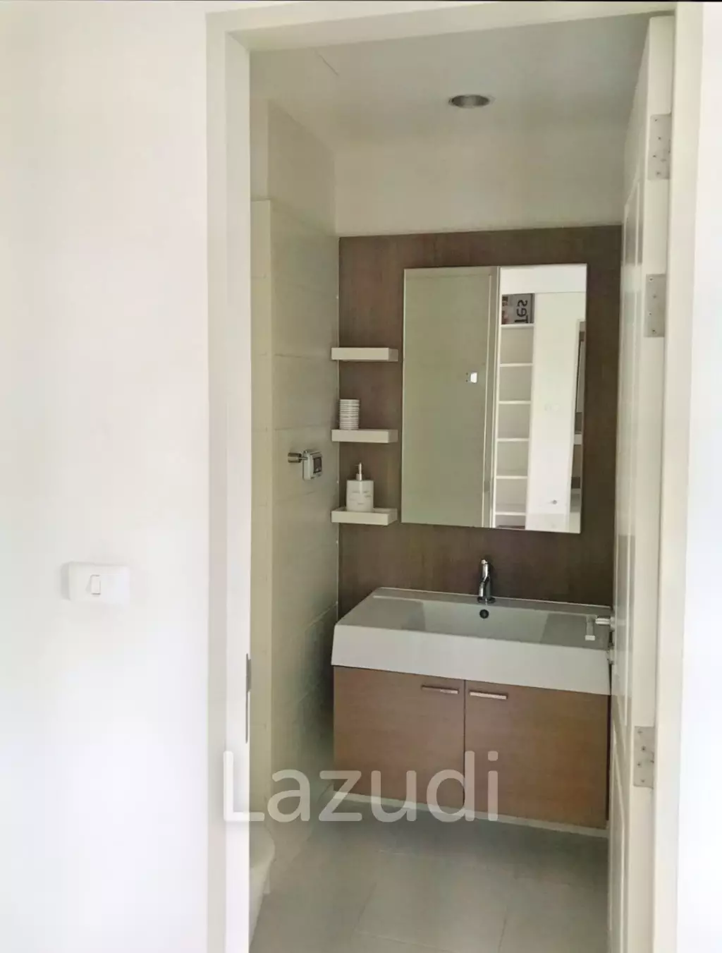 1 Bed 1 Bath 43 SQ.M Q House Condo Sathorn