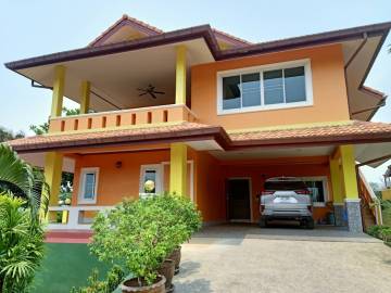 Quality house with stunning views