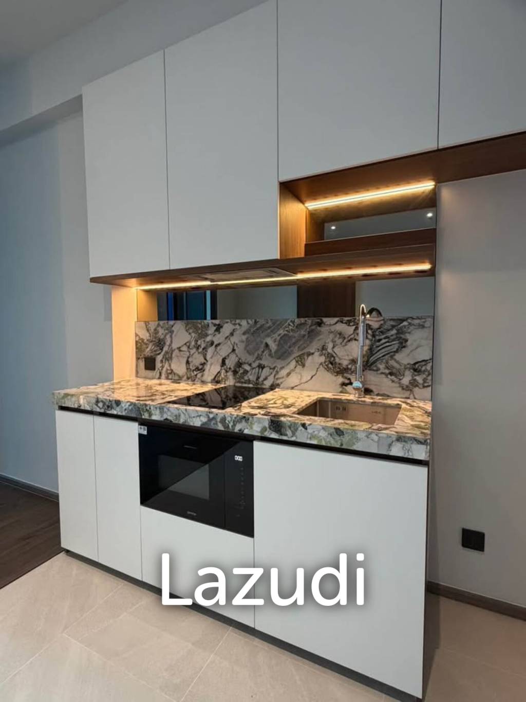 34.31 sqm 1 Bedroom Condo on 16th Floor at ROMM Convent Si Lom Bangkok