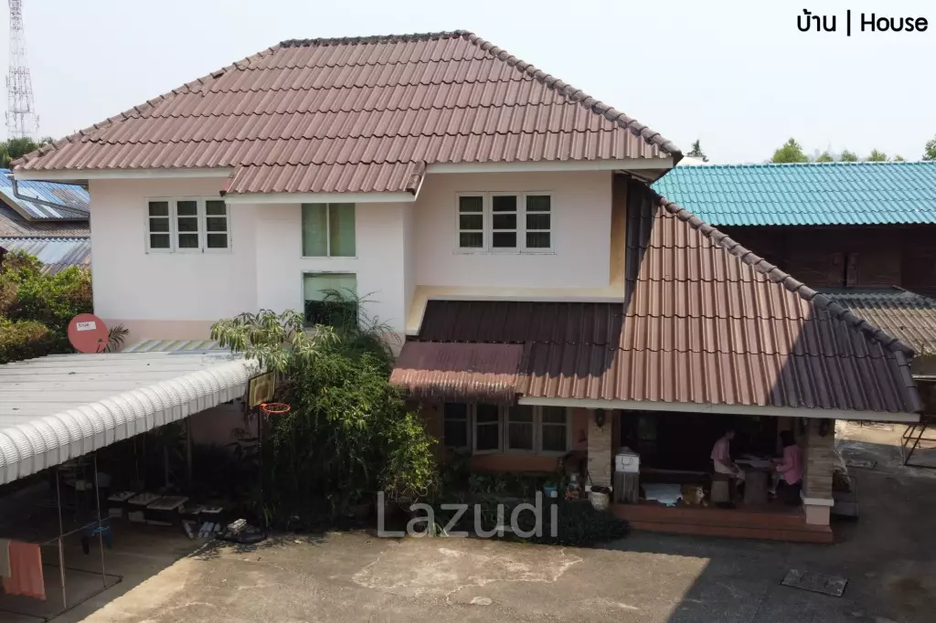A dormitory with a 2-storey house Near to University.