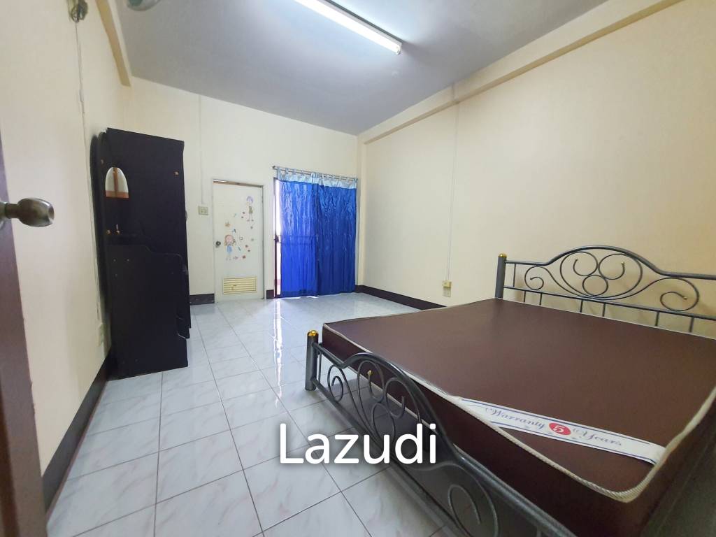 A dormitory with a 2-storey house Near to University.