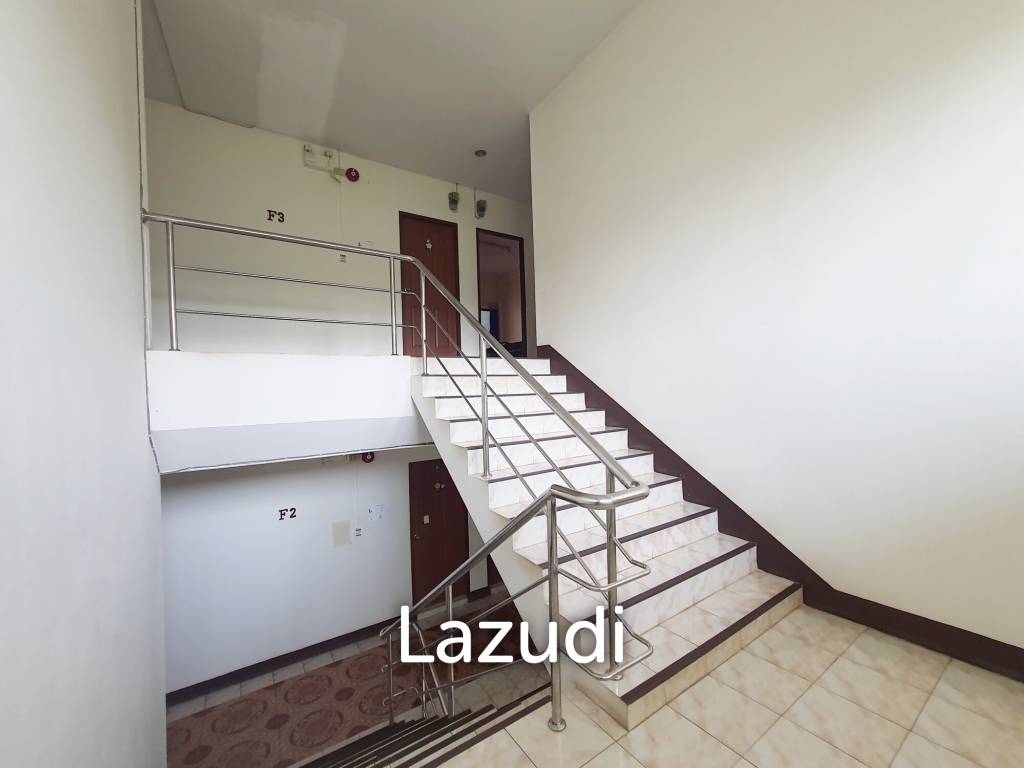 A dormitory with a 2-storey house Near to University.