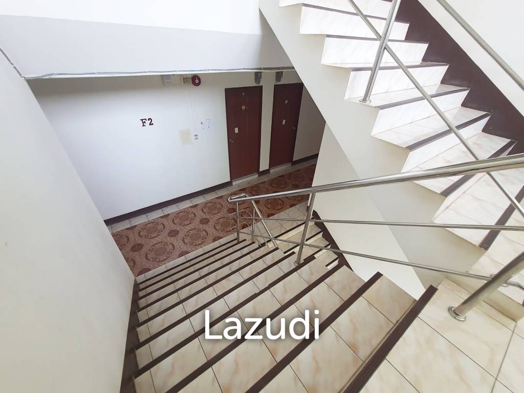 A dormitory with a 2-storey house Near to University.