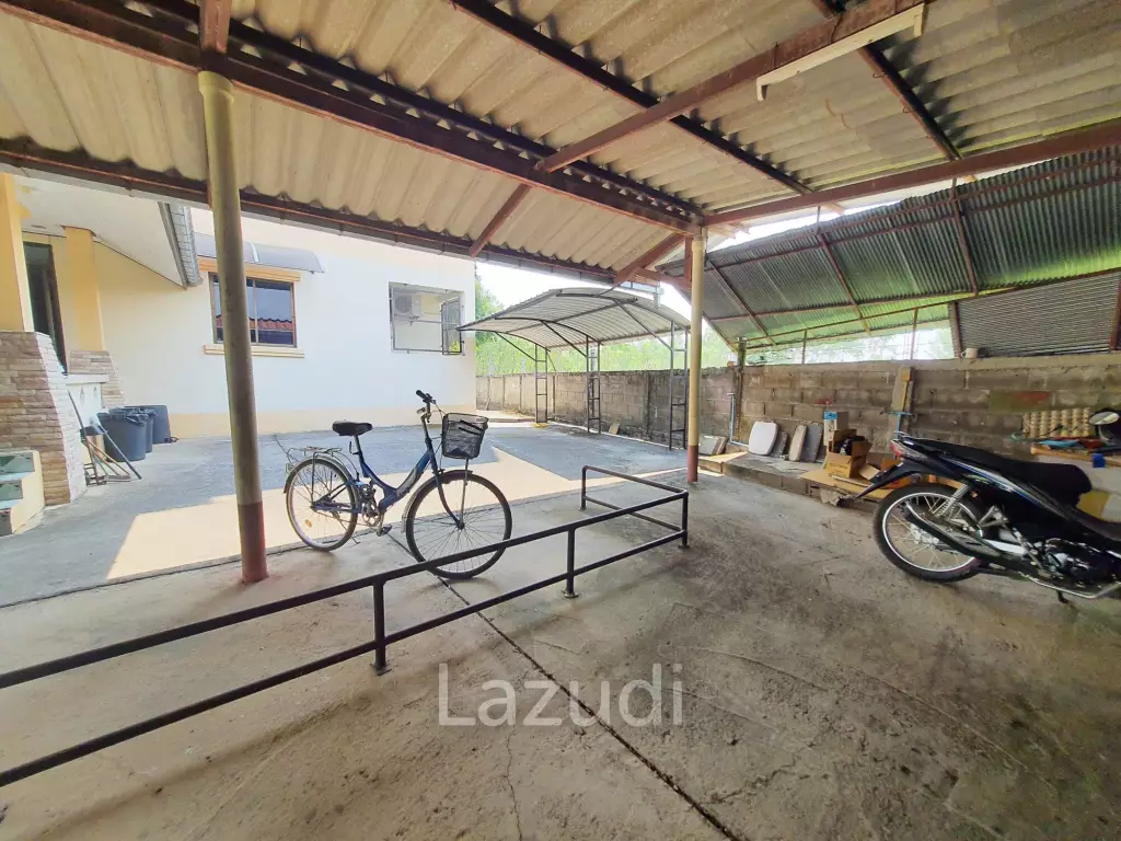 A dormitory with a 2-storey house Near to University.