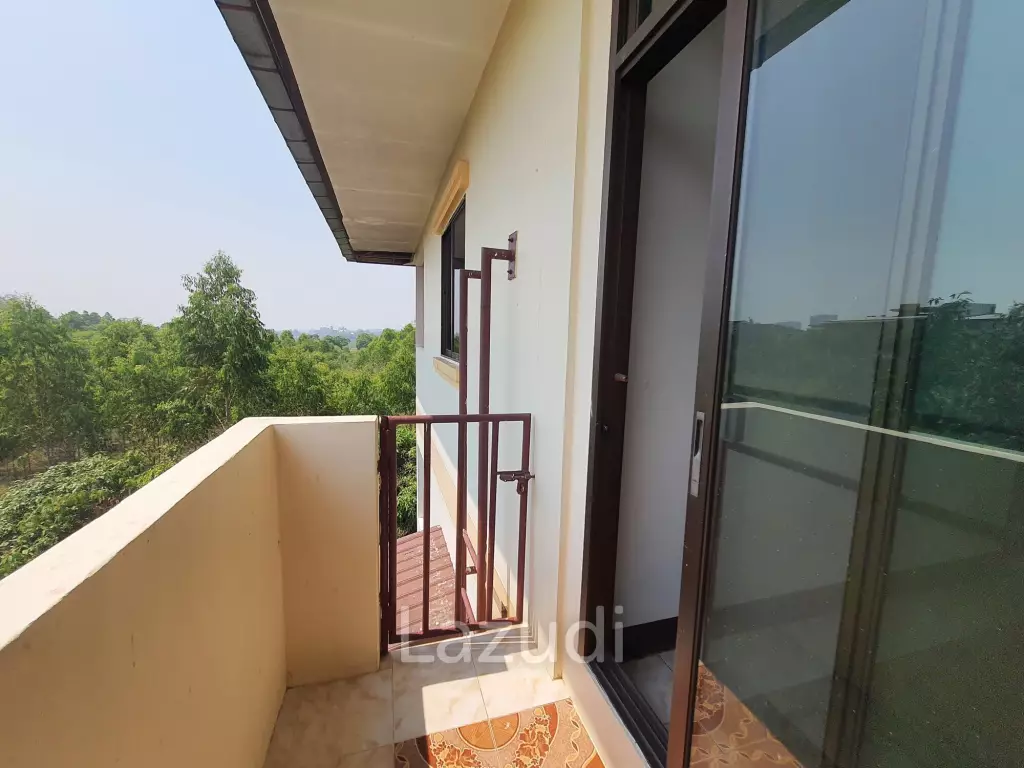 A dormitory with a 2-storey house Near to University.