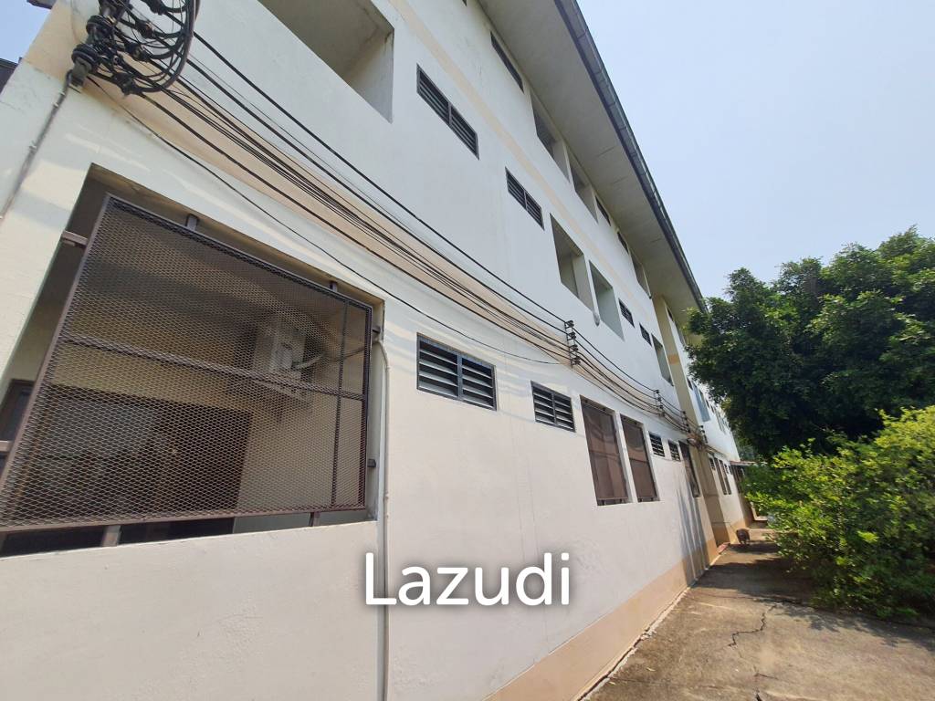 A dormitory with a 2-storey house Near to University.