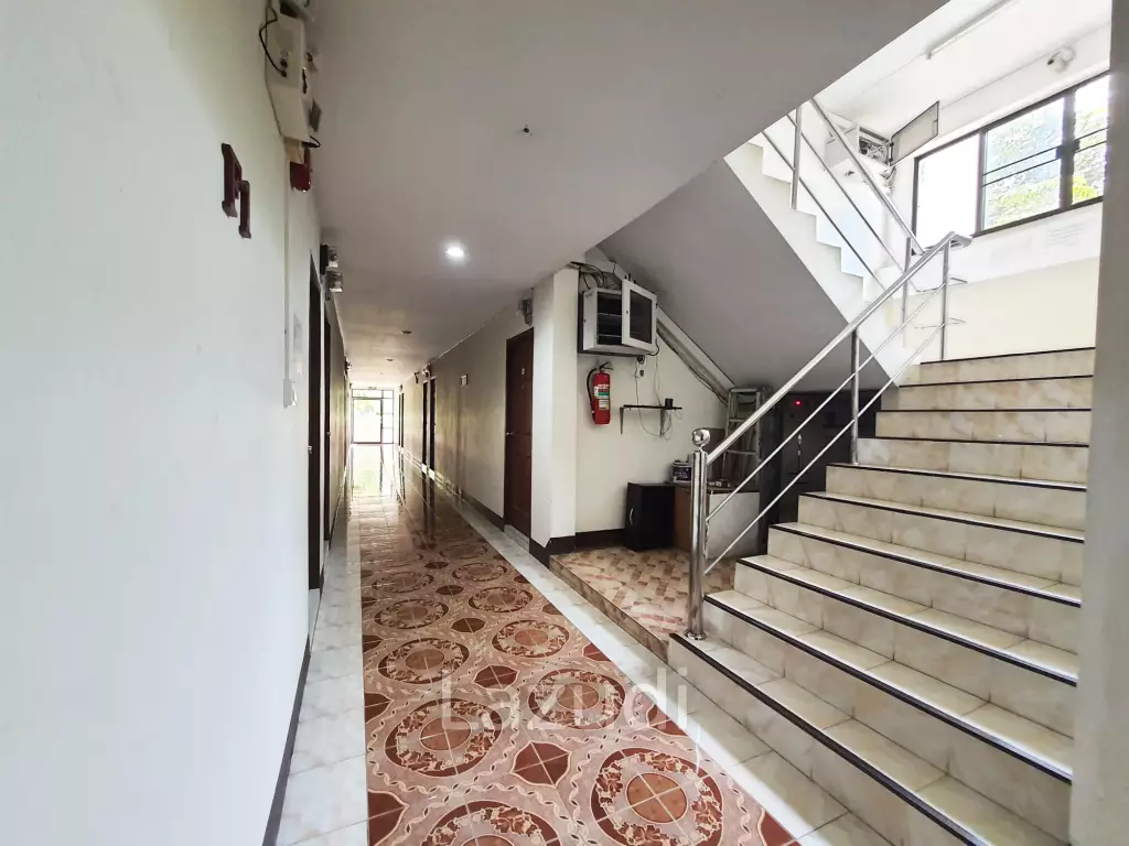 A dormitory with a 2-storey house Near to University.