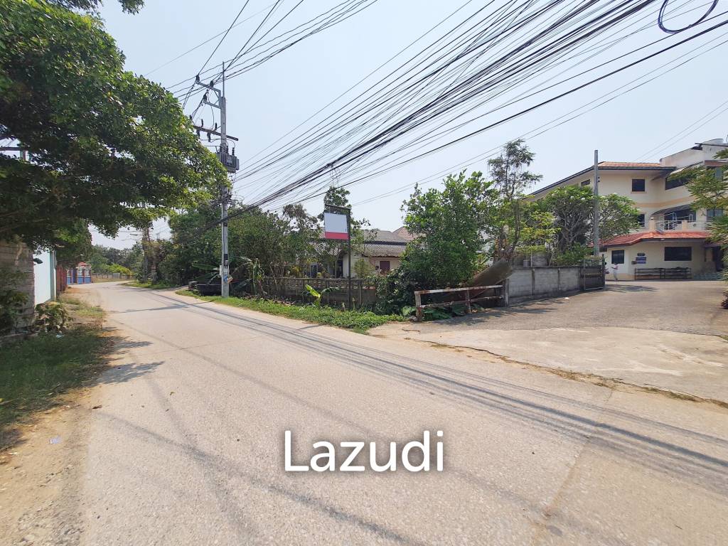 A dormitory with a 2-storey house Near to University.