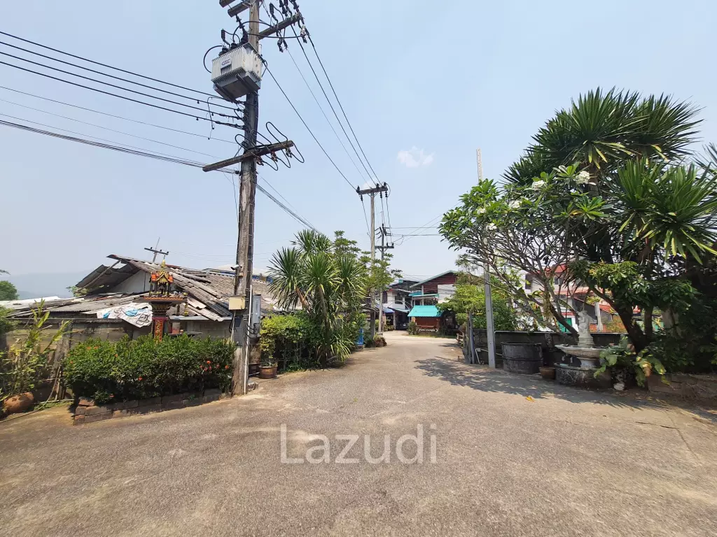 A dormitory with a 2-storey house Near to University.