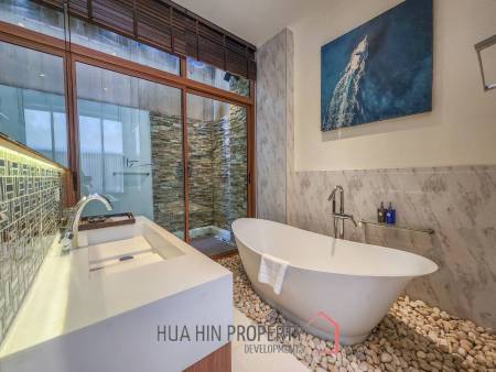 Itz Time Pool Villa : 2 Storey 3 Bedroom Pool Villa