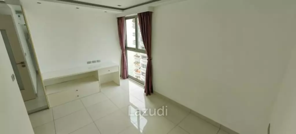 2 Bedrooms 2 Bathrooms 98 Sqm. Wongamat Tower.