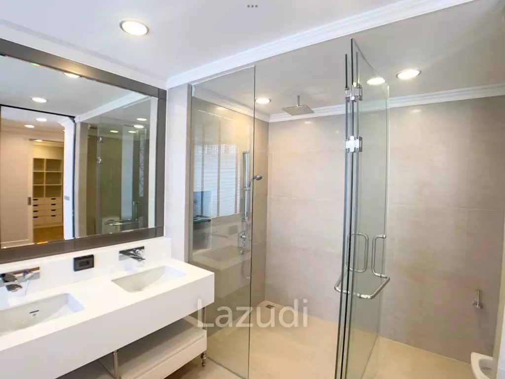3 Bed 5 Bath 380 SQ.M.Townhouse with Pool 349 Residence