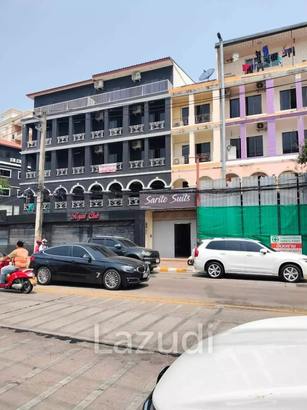 Building 3 Floor 200 SQ.M Bali Hai Pier Pattaya.