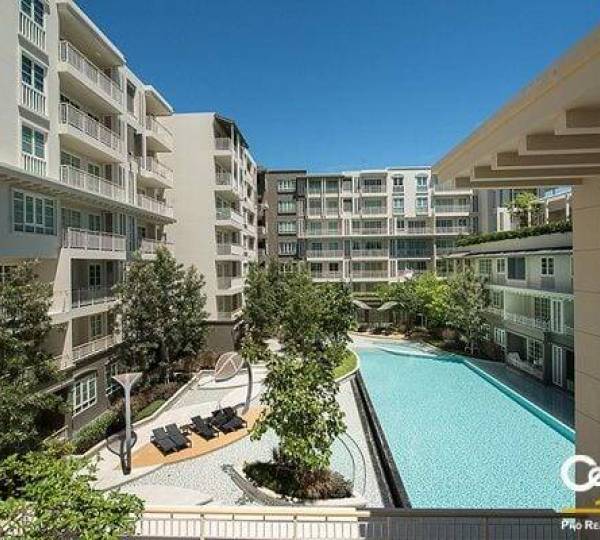 1 Bed Apartment Close To Town. 1 Bed Apartment Close To Town.