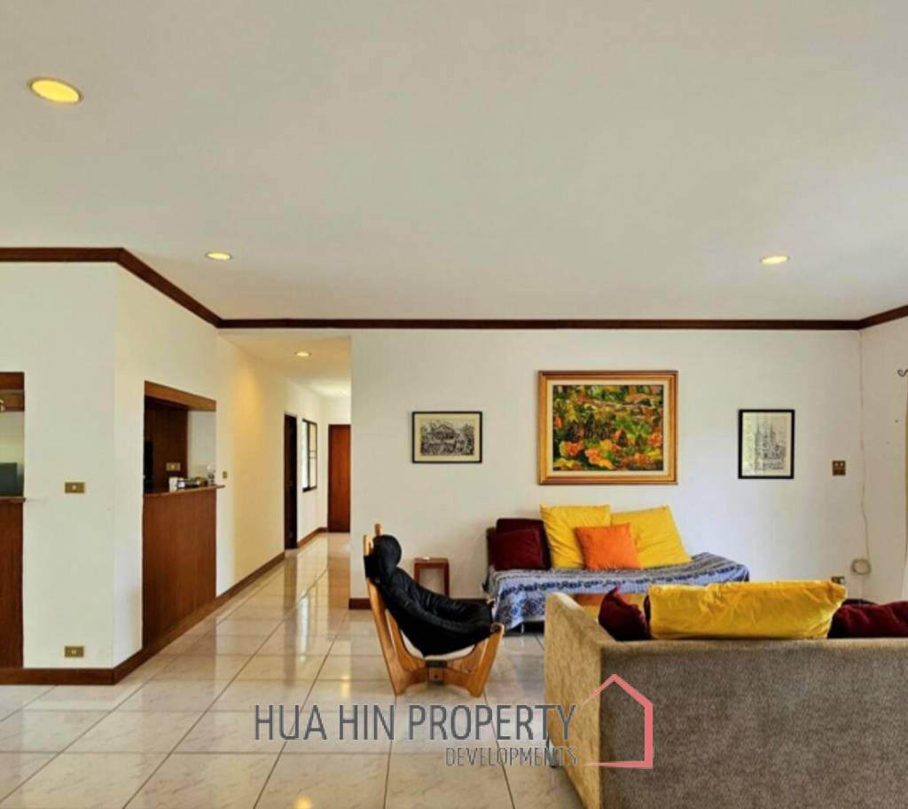 CONDO PALM HILL  : 3 bed nice view