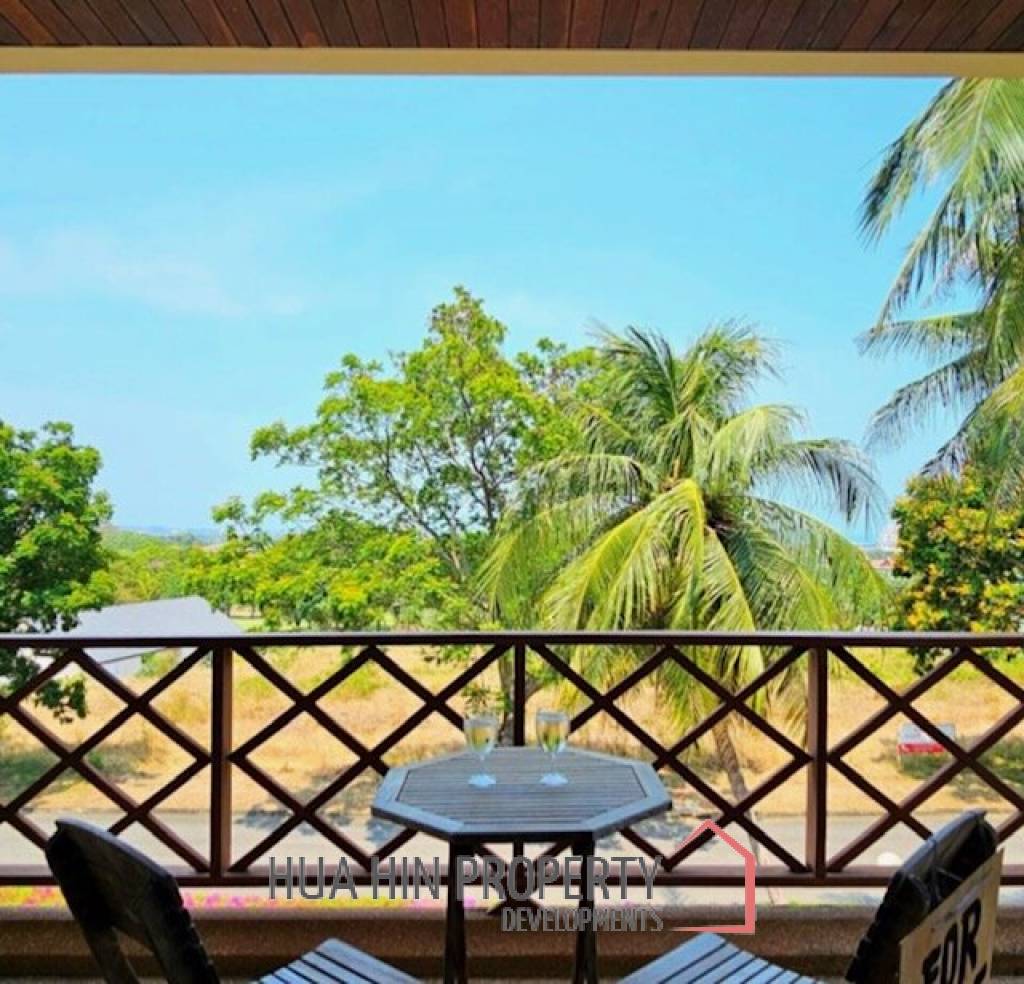 CONDO PALM HILL  : 3 bed nice view