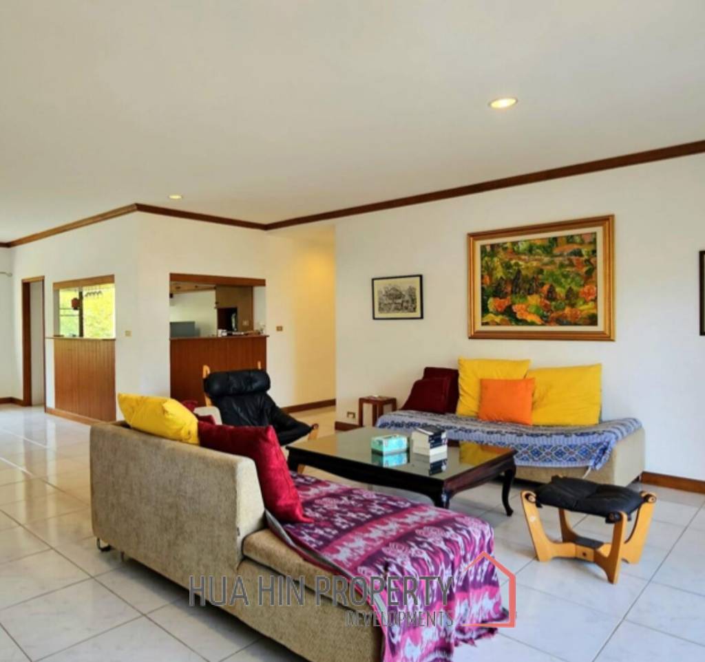 CONDO PALM HILL  : 3 bed nice view
