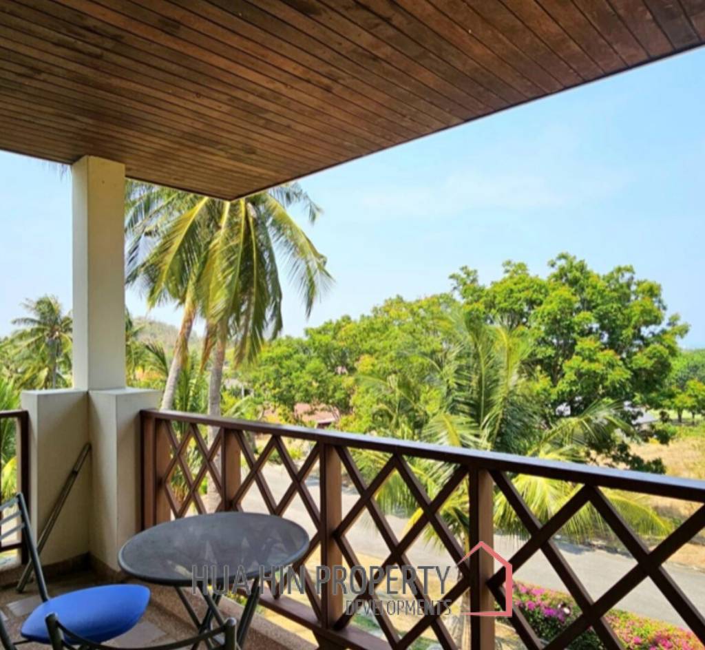 CONDO PALM HILL  : 3 bed nice view