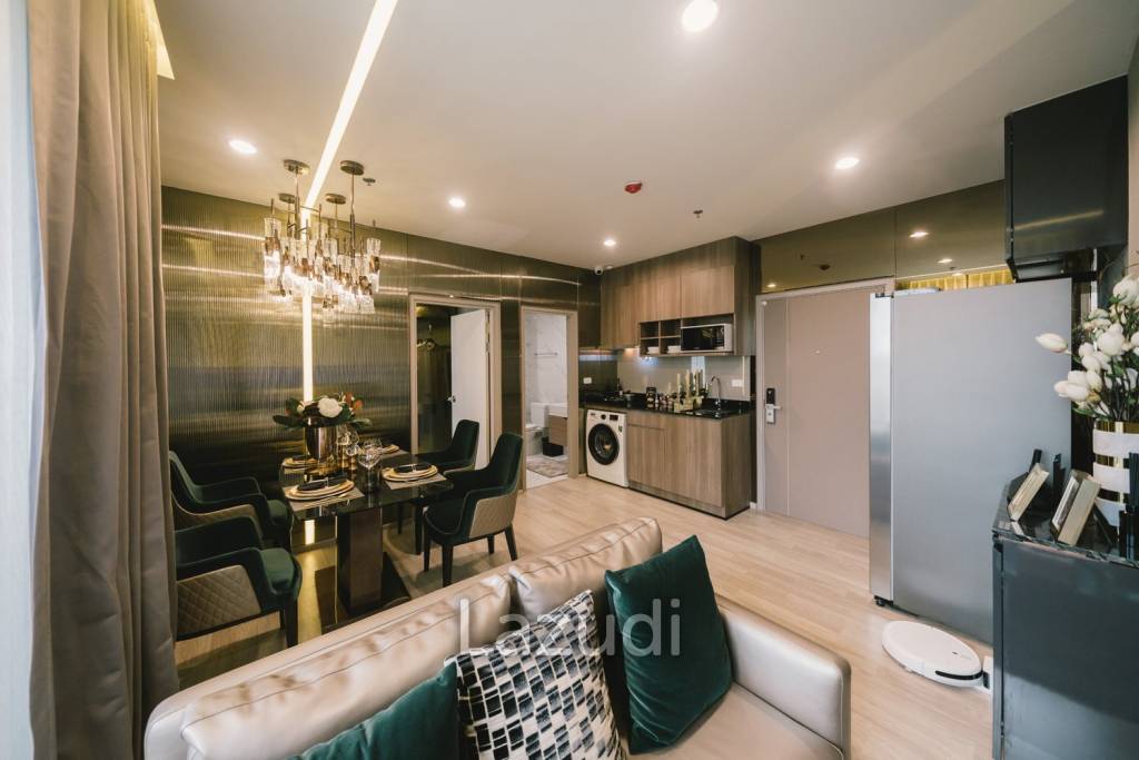 2 Bed 2 Bath 53.90 SQ.M. Ideo Mobi Sukhumvit Eastpoint