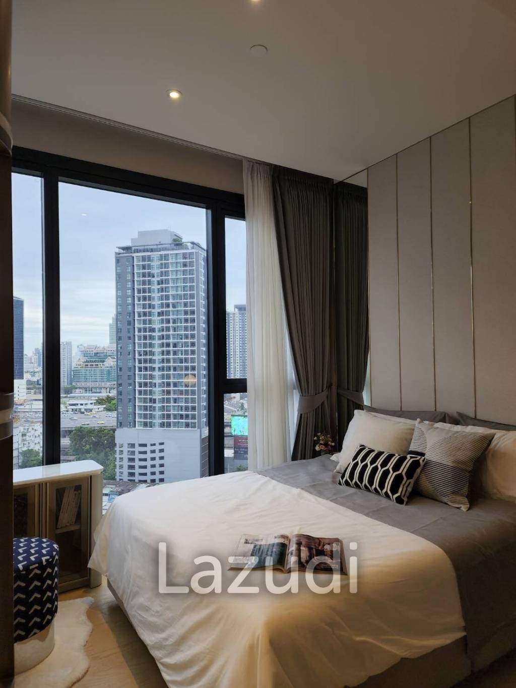 2 Bed 2 Bath 66 SQ.M Ashton Asoke Rama 9