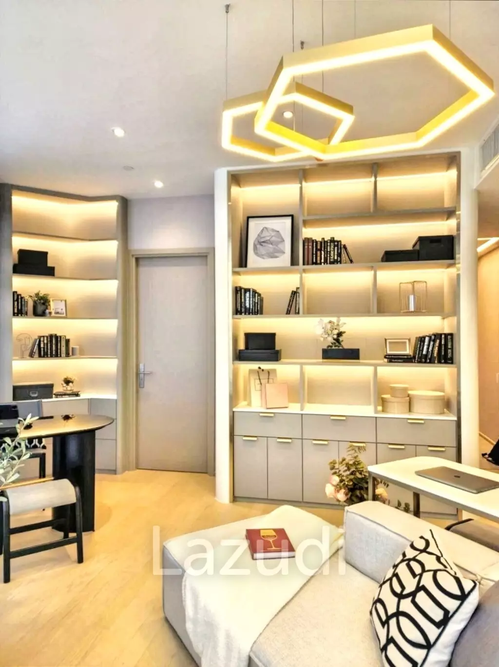 2 Bed 2 Bath 66 SQ.M Ashton Asoke Rama 9