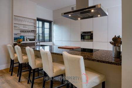 BelVida Estates : Luxury Bali Style 3 Bed Pool Villa With Large Land Plot