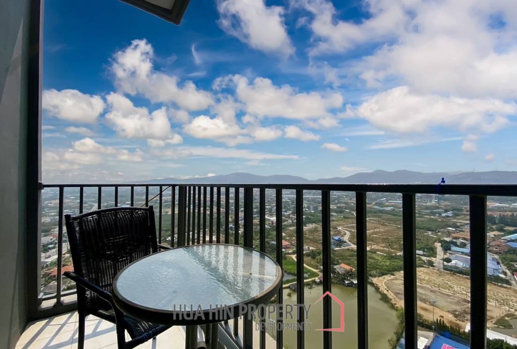 Baan Kiang Fah: 2 Bed Condo with Mountain View