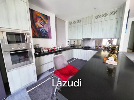 5-Beds Beachfront Villa with Special Price in Maenam