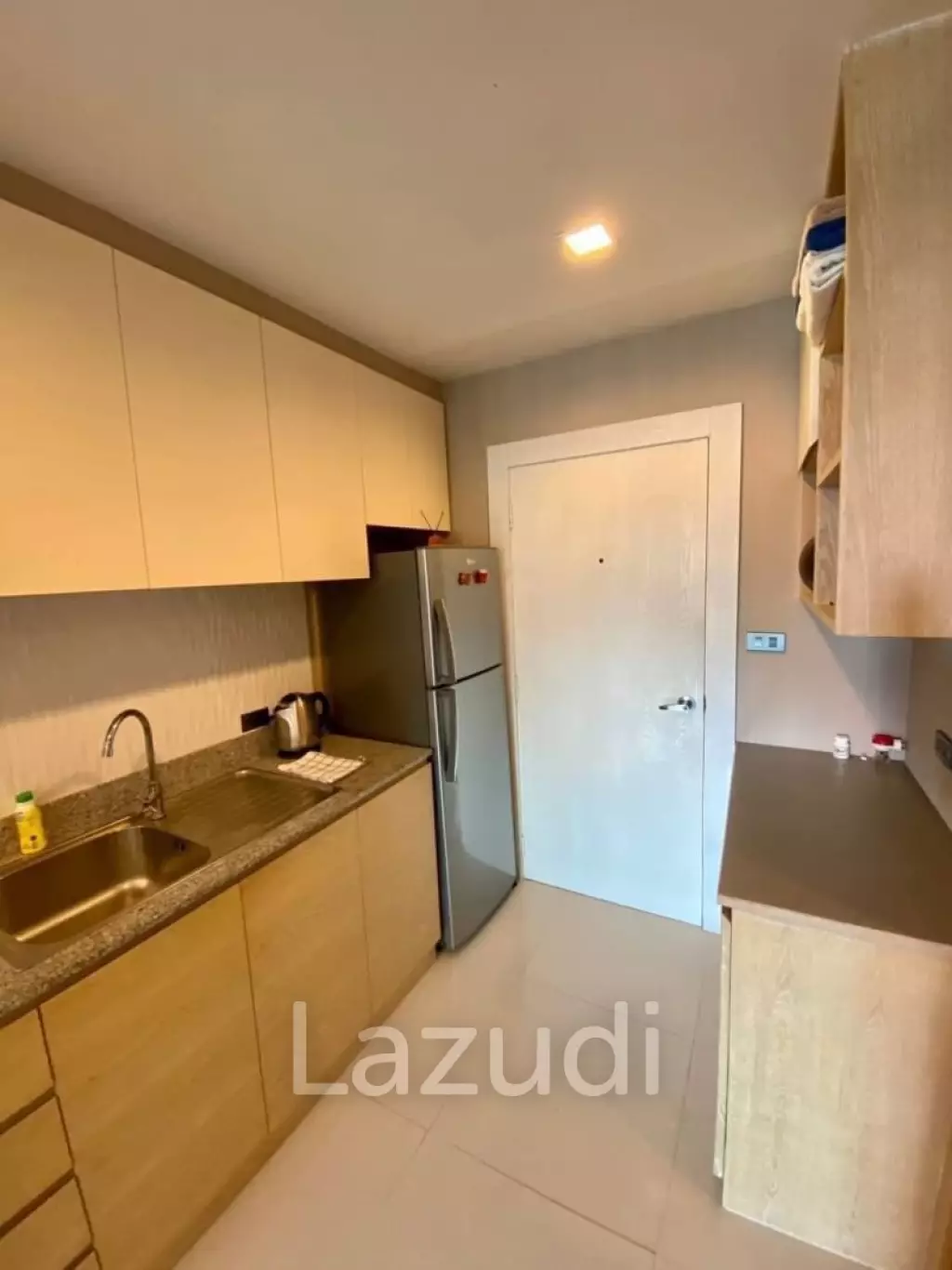 1 Bedroom 1 Bathroom 36 Sqm.Royal Beach Condo.