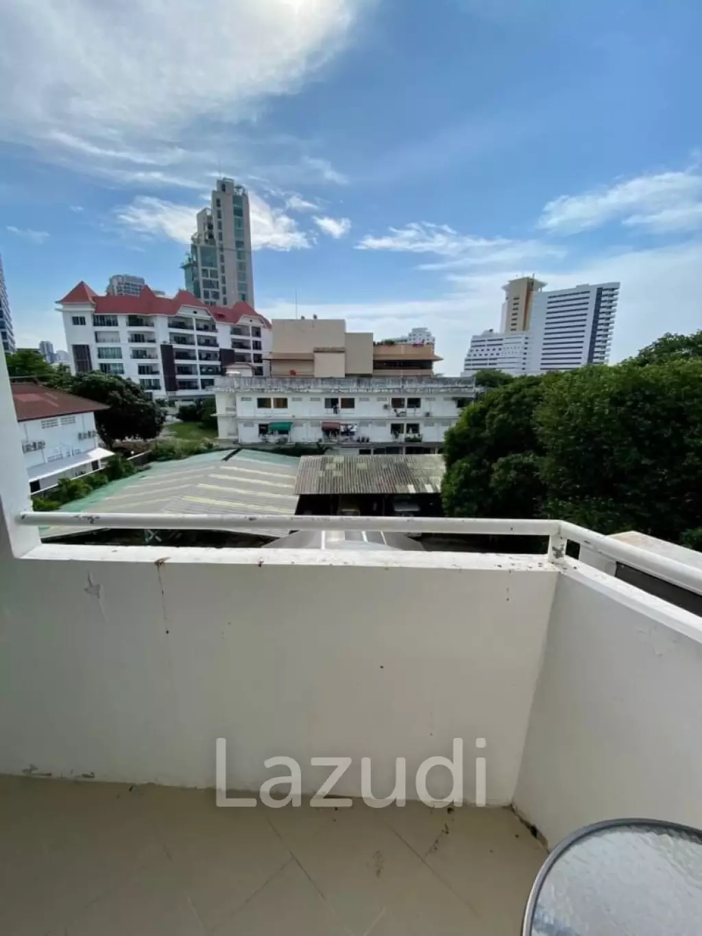 1 Bedroom 1 Bathroom 36 Sqm.Royal Beach Condo.