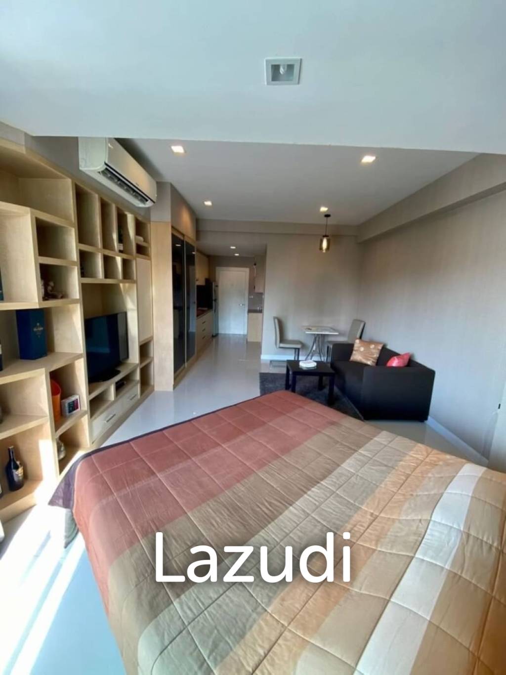 1 Bedroom 1 Bathroom 36 Sqm.Royal Beach Condo.