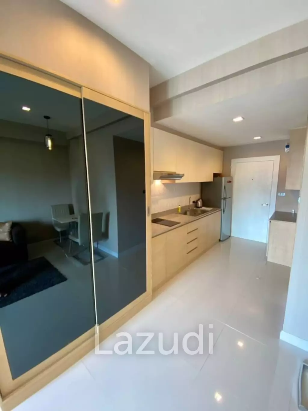 1 Bedroom 1 Bathroom 36 Sqm.Royal Beach Condo.