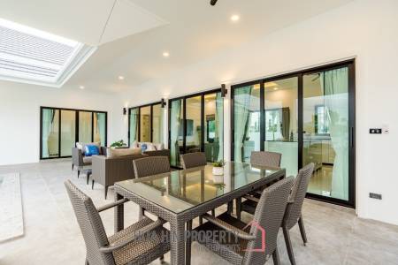 3 Bed 3 Bath 221 SQ.M  Botanica Hua Hin