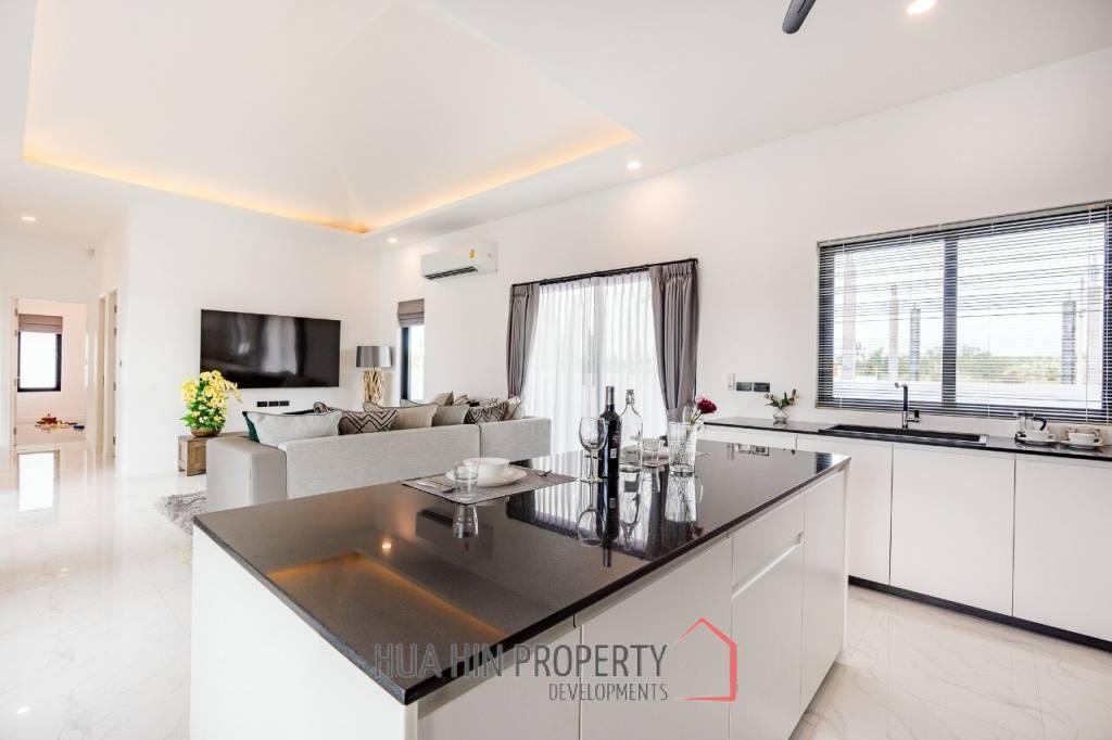 3 Bed 3 Bath 221 SQ.M  Botanica Hua Hin