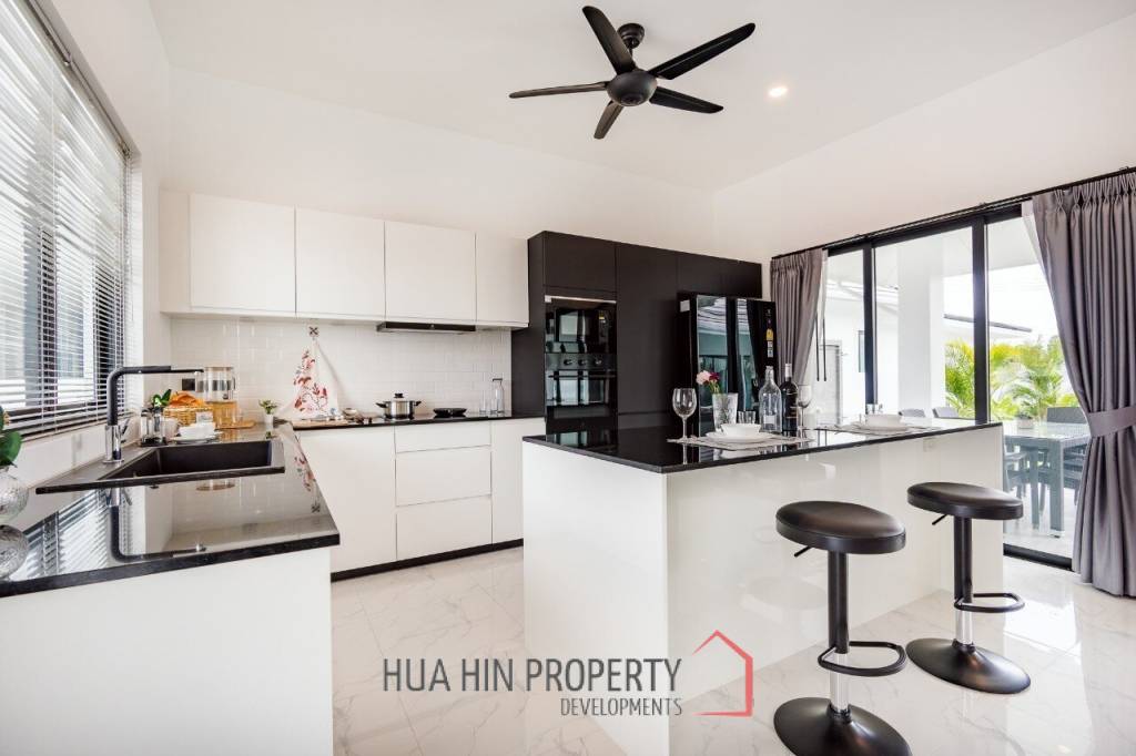 3 Bed 3 Bath 221 SQ.M  Botanica Hua Hin