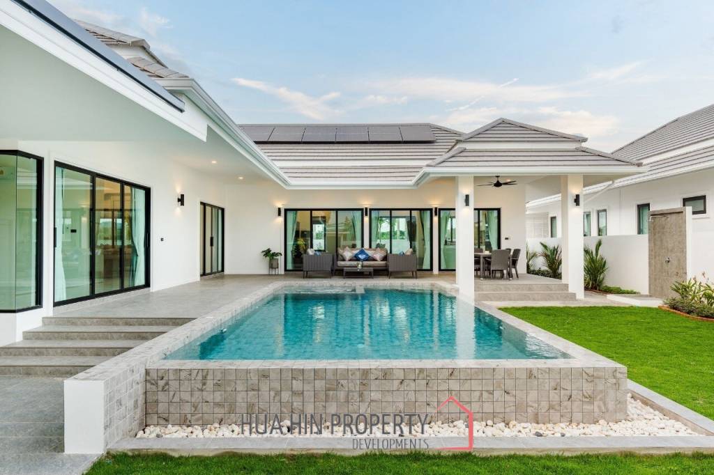 3 Bed 3 Bath 221 SQ.M  Botanica Hua Hin