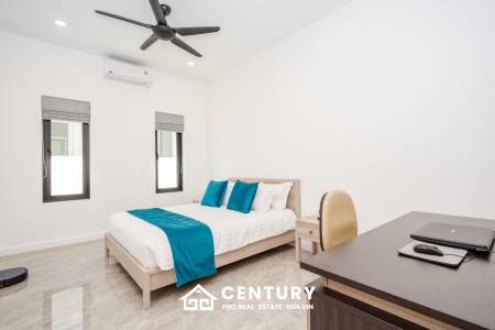 Contemporary 3-Bed Villa in Hua Hin