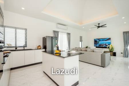 Contemporary 3-Bed Villa in Hua Hin